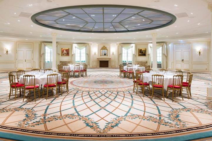 Hôtel pour 3 personnes, avec sauna et terrasse dans L'Olympia (Paris)