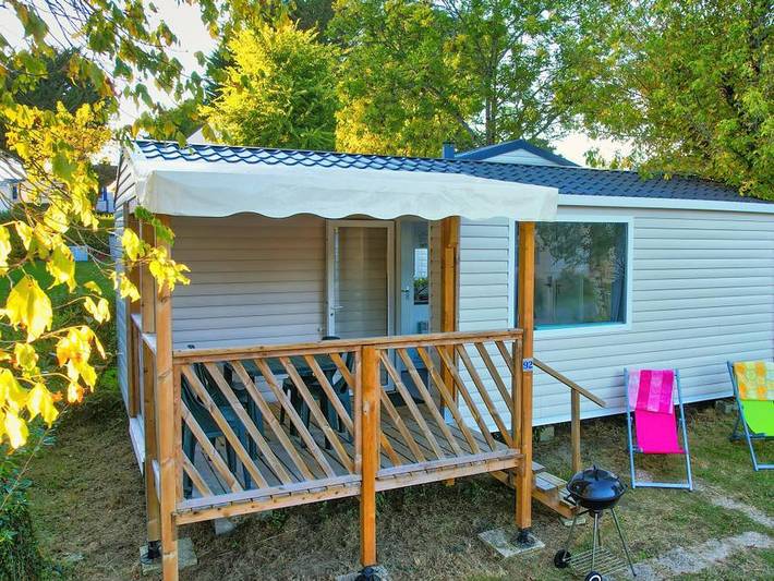 Camping Le Welcome - Mobilheim 6 personen - Mh 2Ch Premium - Integrierte Terrasse in Mesquer, Côte d'Amour