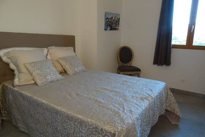 Villa pour 6 personnes, avec terrasse ainsi que jardin et piscine à Propriano - 3