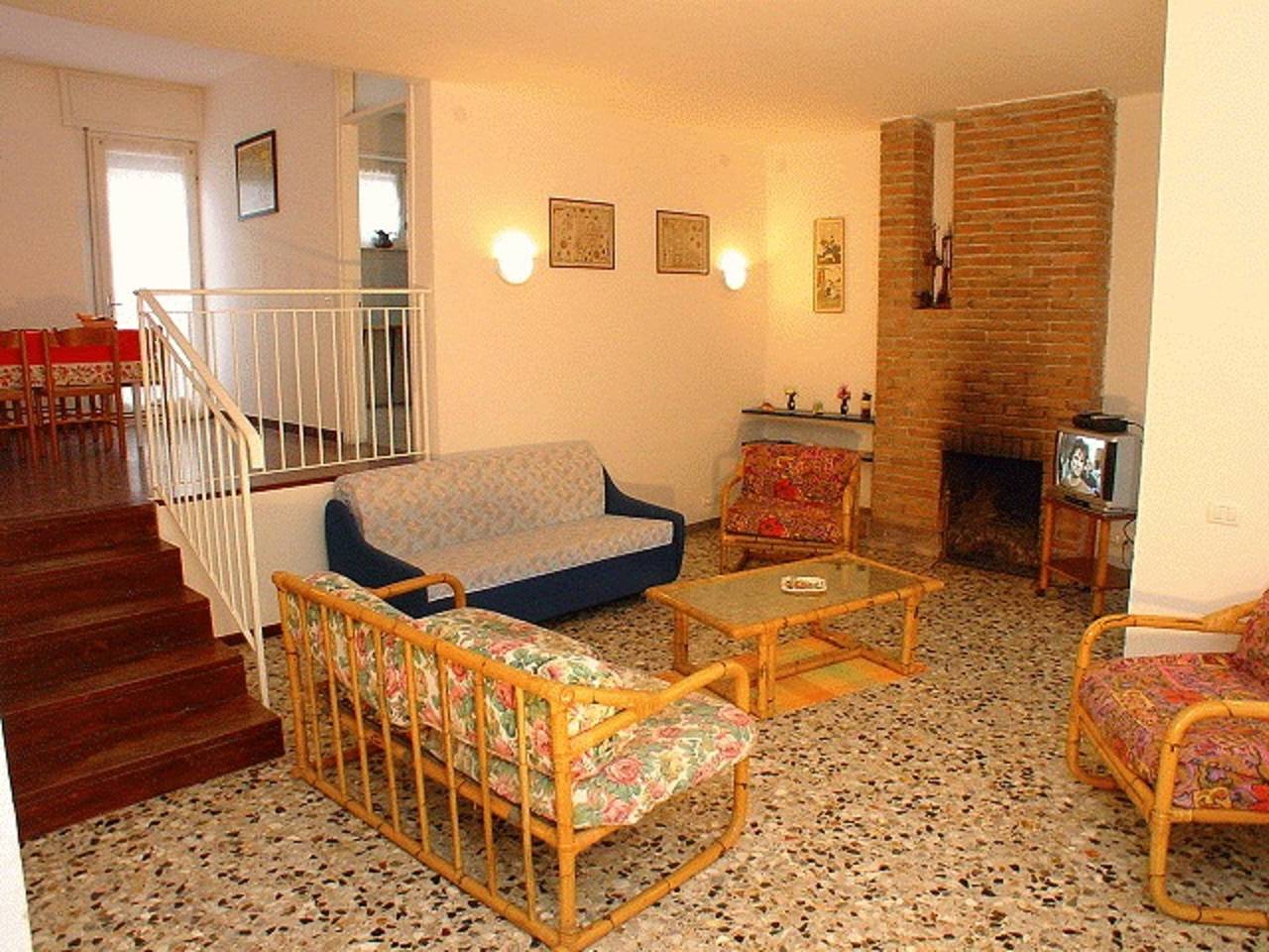Schöne und gemütliche Villa mit Terrasse und Garten in Lignano Pineta, Lignano Sabbiadoro