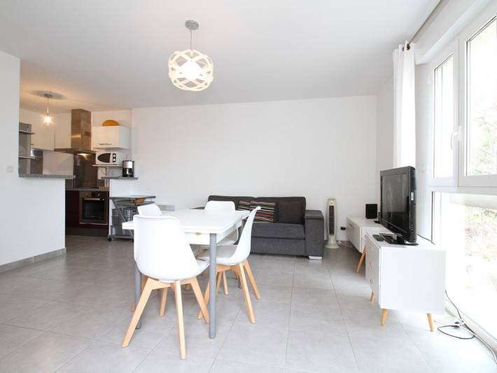Gîte pour 2 personnes, avec terrasse dans Thermes Athéna - 4