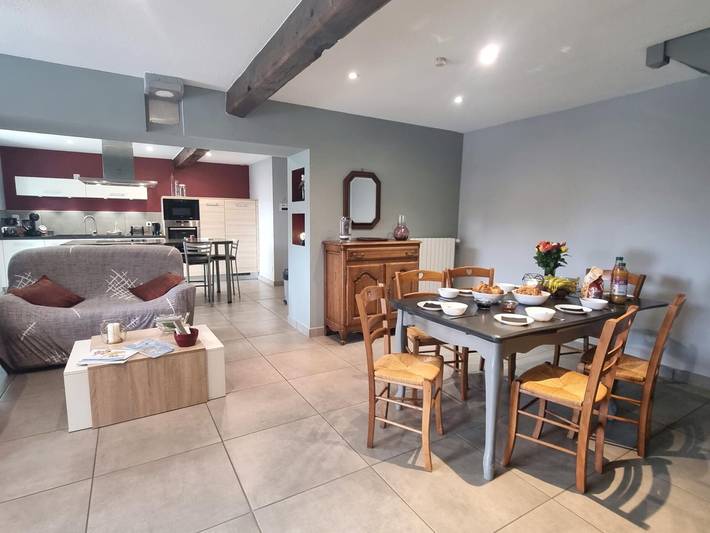 Gîte pour 6 personnes, avec jardin à Saint-Galmier - 3