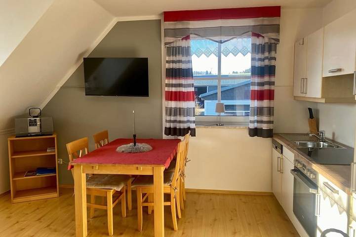 Ferienwohnung für 2 Personen, mit Balkon und Garten - 1