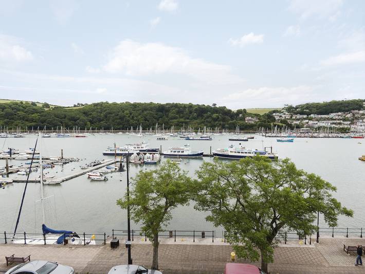 Holiday home for 4 people in Dartmouth
