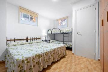 Villa pour 13 Personnes dans Terres de l'Èbre, Costa Dorada, Photo 1