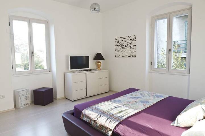 Ganze Wohnung, Moderne & luxuriös renovierte Wohnung, nahe des Bacvice Strandes & der Altstadt in Bačvice, Split