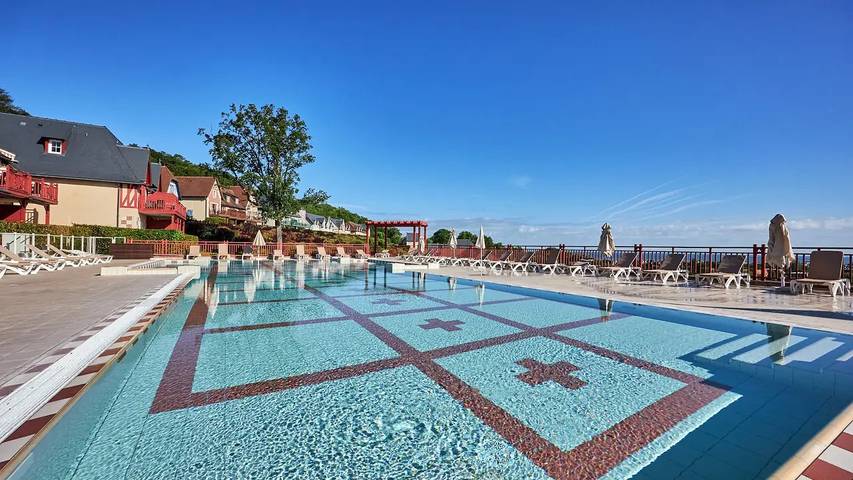 Location de vacances pour 5 personnes, avec sauna ainsi que terrasse et piscine à Houlgate - 4