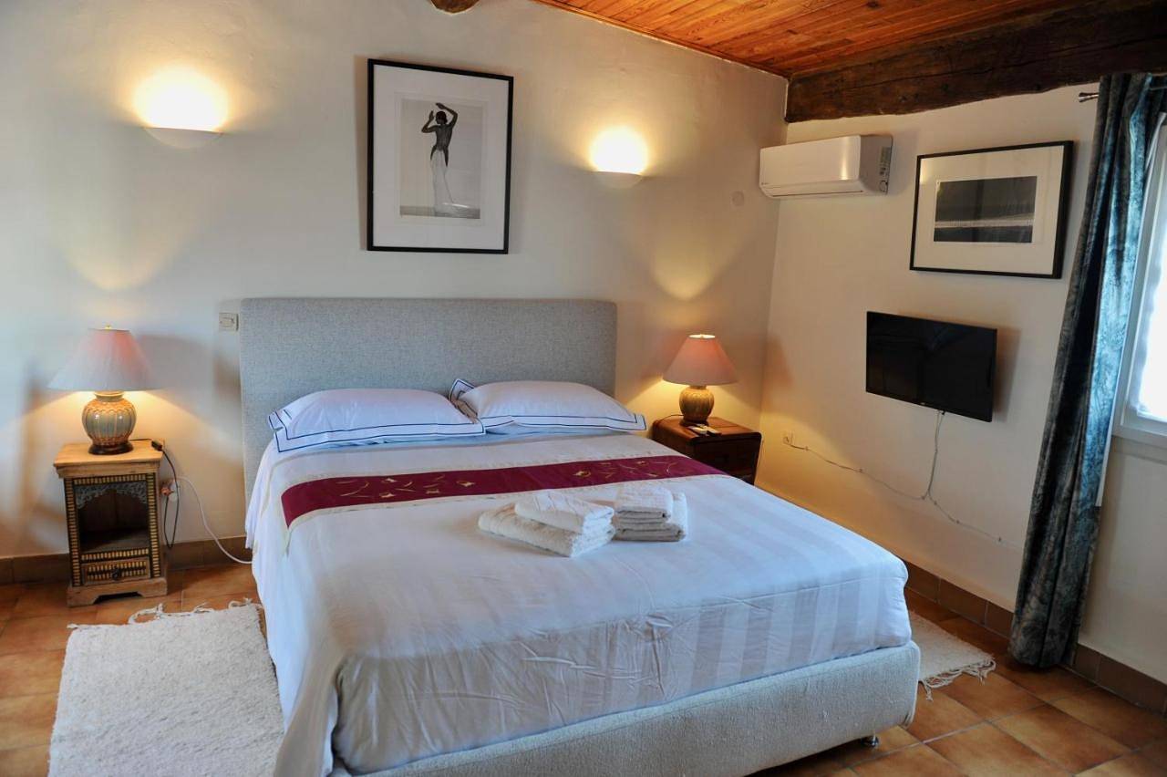 Loft Apartment , La Terrasse Centre Ville d'Arles, in Arles, Région d'Arles