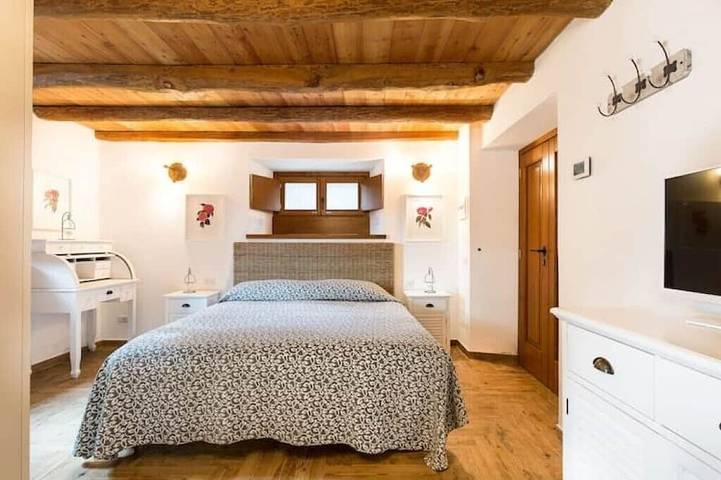 Ganze Wohnung, Gardener cottage of Villa Anelli · Ground Floor in Oggebbio, Oggebbio Gemeinde