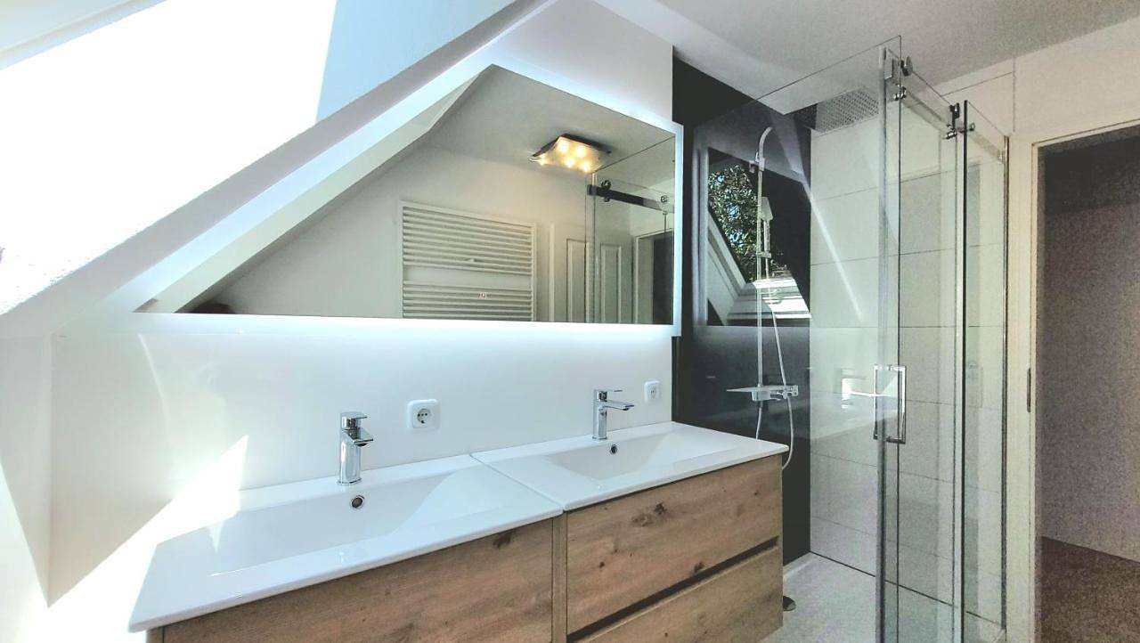 Appartement entier, Two-Bedroom Apartment with Balcony in Ichenheim, Neuried