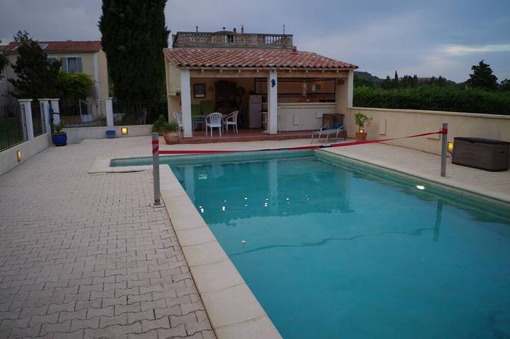 Casa rural para 10 personas, con jardín y terraza - 1