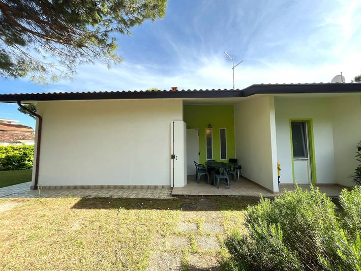 Villa für 6 Personen, mit Garten