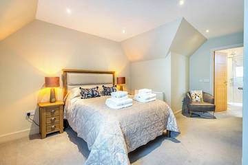 Log Cabin for 6 People in Falkirk, Scotland, Photo 3