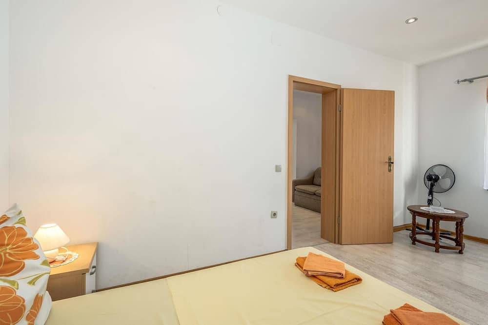 Schönes Haus in Klenovica mit Wlan in Klenovica, Primorje-Gorski Kotar