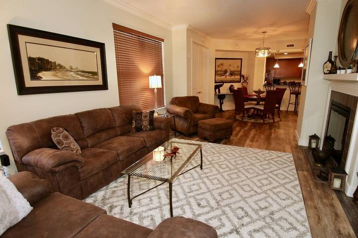 Vacation rental for 7 people, with pool and yard as well as hot tub and sauna, with pets in Daytona Beach Shores