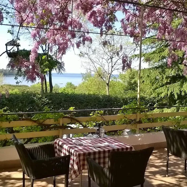 Hôtel pour 2 personnes, avec piscine ainsi que jardin et terrasse - 1