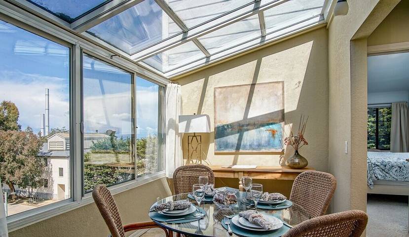 Gîte pour 2 personnes, avec terrasse à Monterey - 2