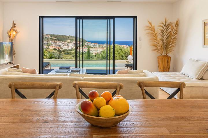 Location de vacances pour 8 personnes, avec terrasse et piscine à Monticello - 4