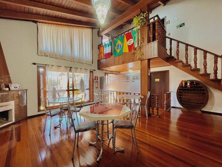 Pousadas para 4 pessoas, com vista e jardim, adaptado a crianças em Bento Gonçalves