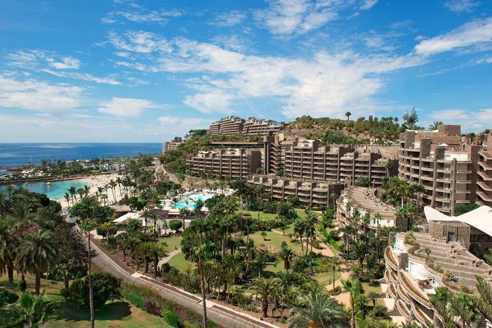Village para 5 personas, con Balcón y Jacuzzi además de Terraza y Jardín en Gran Canaria