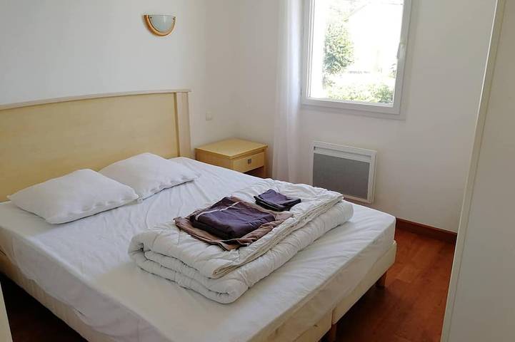 Location de vacances pour 6 personnes, avec jardin ainsi que terrasse et piscine dans Plage naturiste (Olonne-sur-Mer) - 3