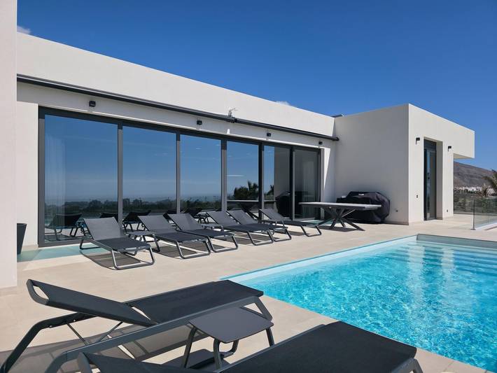 Ferienhaus für 14 Personen, mit Pool und Garten sowie Meerblick auf den Kanaren