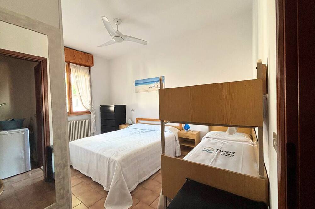 Entire apartment, Cervia, one-bedroom apartment with balcony and parking space in Cervia, Ravenna Province
