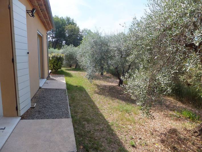 Gîte pour 4 personnes, avec jardin et terrasse à Saint-Cannat - 4