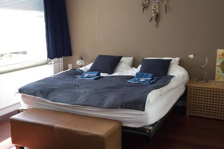 Location de vacances pour 6 personnes, avec jardin ainsi que terrasse et jacuzzi à Heemstede - 4