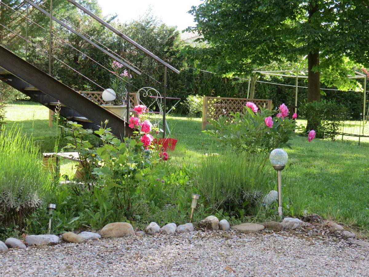 Double Room with Garden View in Laragne-Montéglin, Région de Gap