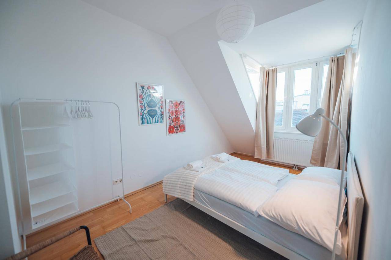 Ganze Wohnung, Stylish Apartment with balcony and rooftop views in Wien, Donau Niederösterreich