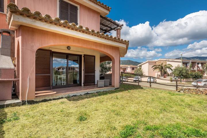 Casa vacanza per 8 persone, con Balcone e Giardino