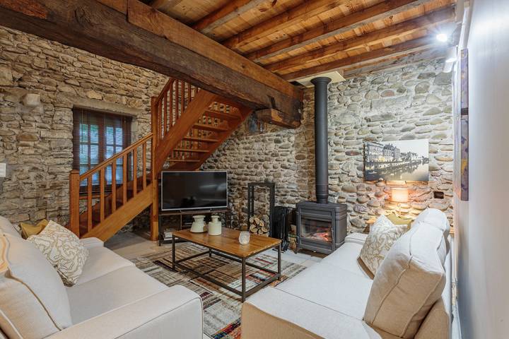 Location de vacances pour 4 personnes, avec Terrasse et Jardin à Osserain-Rivareyte