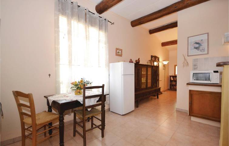 Location de vacances pour 2 personnes, avec terrasse et piscine à Crillon-le-Brave - 3