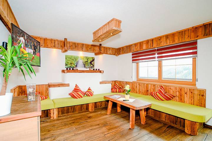 Ferienhaus für 10 Personen, mit Ausblick und Terrasse sowie Sauna im Ötztal - 2