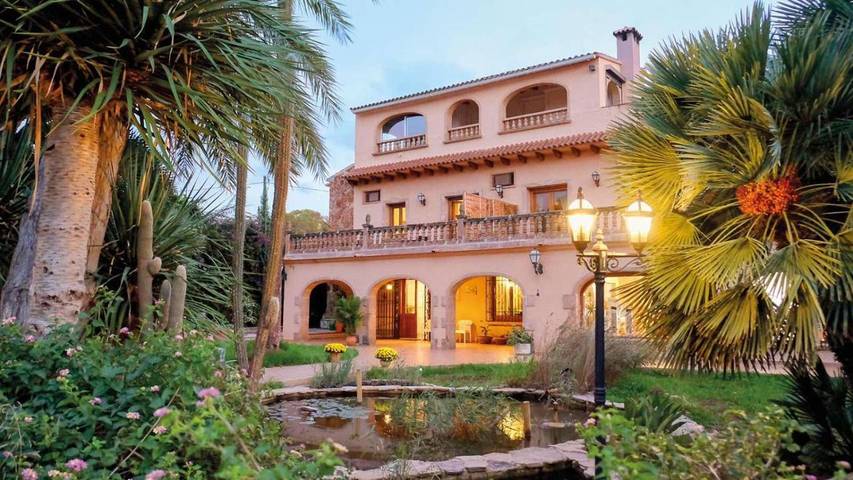 Maison d’hôte pour 5 personnes, avec Terrasse ainsi que Jardin et Piscine à Dénia