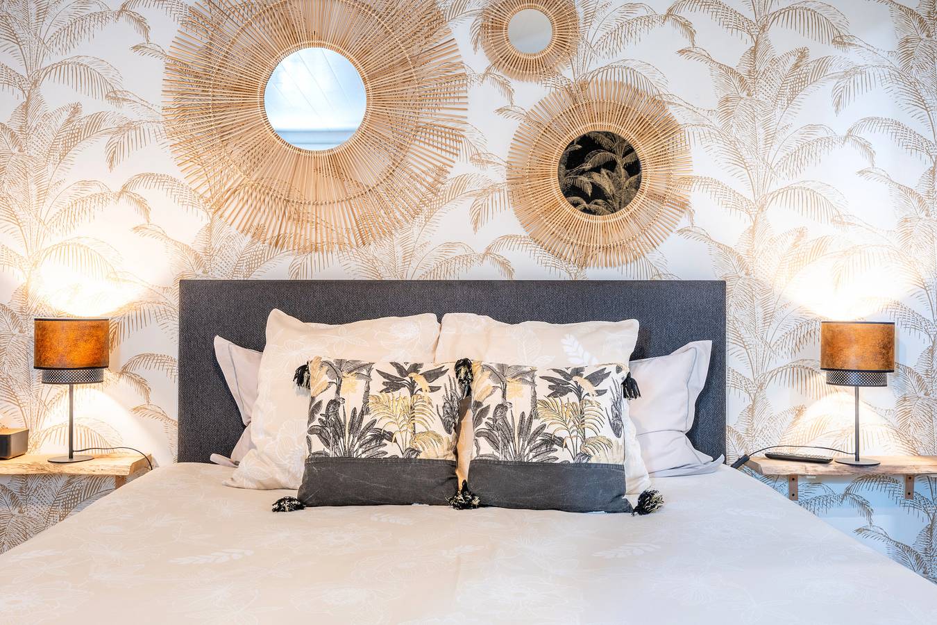 Gästezimmer 'Chambre Camélia' mit gemeinsamem Garten und Wlan in Sèvremont, Fontenay-le-Comte
