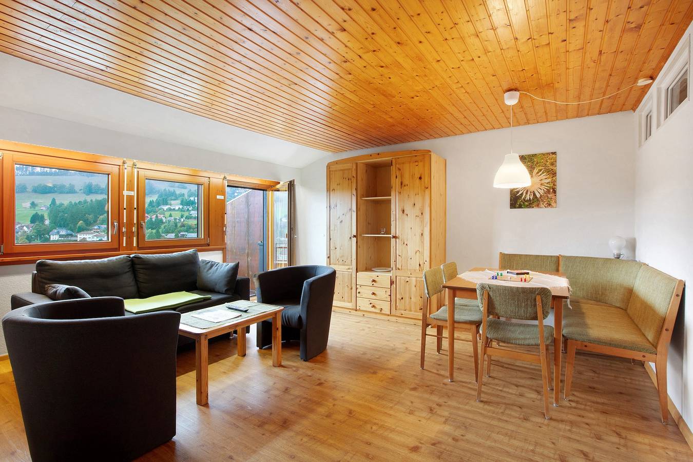 Ganze Wohnung, Haus Kehrwieder Ferienwohnung 5 mit Sonnenbalkon, Bergblick, Hochschwarzwald-Card, Wi-Fi in Todtnauberg (Todtnau), Todtnau