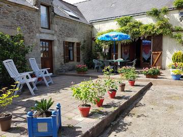 Gîte pour 4 personnes, avec jardin à Noyal-Muzillac