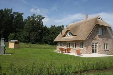 Ferienhaus für 5 Personen, mit Terrasse und Sauna in Bastorf