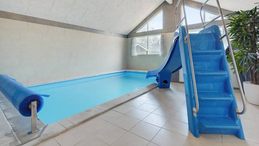 Ferienhaus für 16 Personen, mit Terrasse und Garten sowie Sauna in Marielyst - 4