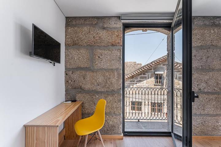 Location de vacances pour 2 personnes, avec jardin ainsi que vue et piscine à Mangualde - 3