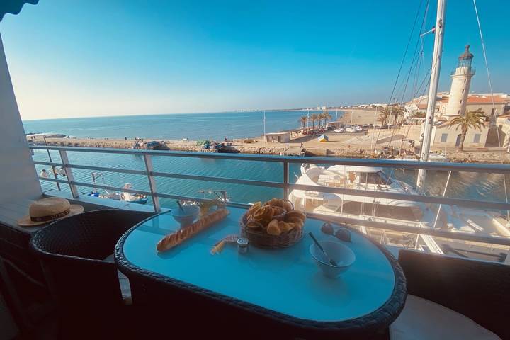 Gîte pour 4 personnes, avec terrasse dans Le Vieux Phare Du Grau Du Roi - 3