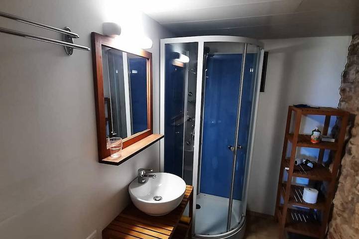 Location de vacances pour 4 personnes, avec piscine ainsi que jardin et terrasse à Marnac - 4