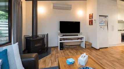 Holiday Home for 7 People in Inverloch, Bass Coast Shire, Photo 4