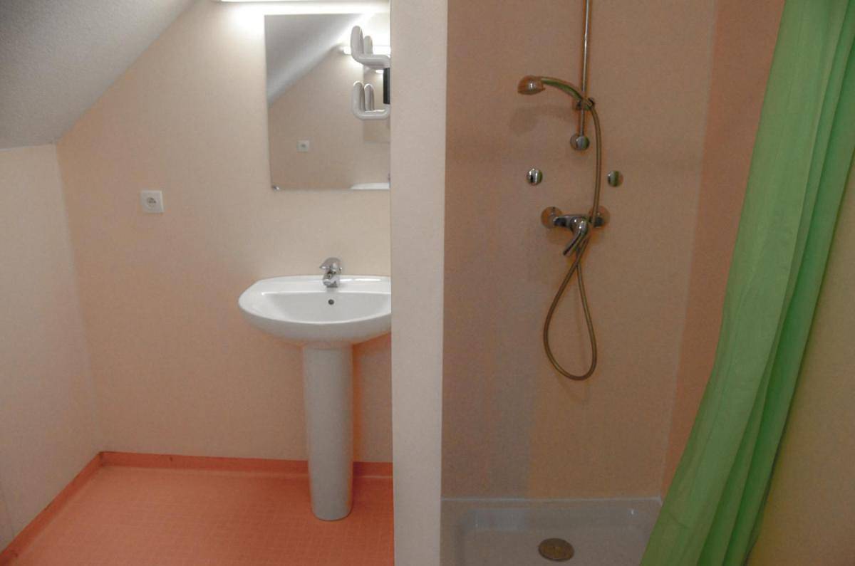 Family Room with Private Bathroom in Chichilianne, Parc naturel régional du Vercors