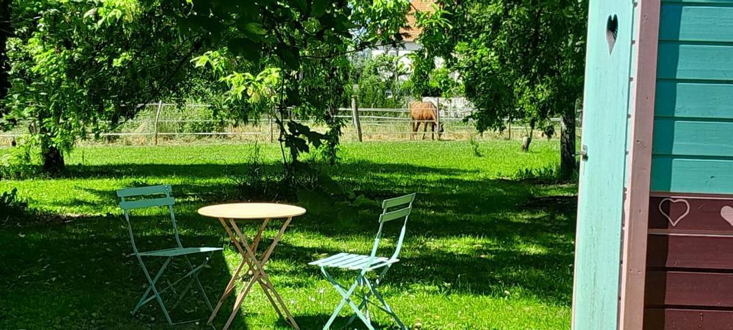Tente pour 2 personnes, avec jardin ainsi que terrasse et piscine dans Côte-d'Or - 3
