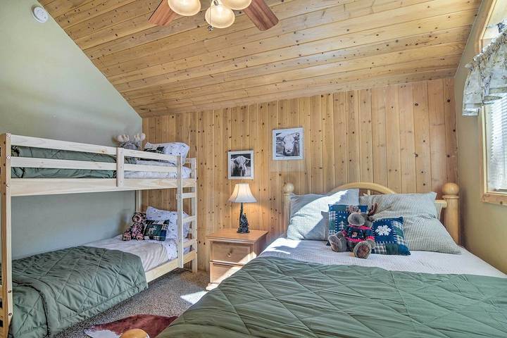 Log cabin for 12 people, with terrace in Utah