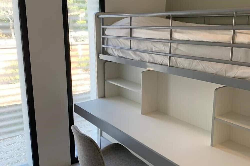 Nuevo y moderno bungalow, 3 habitaciones para alojar 7 huéspedes. in Les Mathes, Côte de Beauté