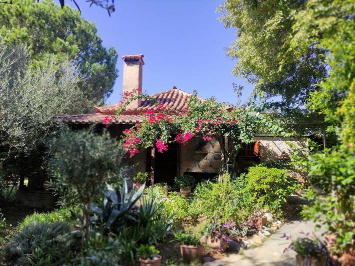 Location de vacances pour 6 personnes, avec jardin et vue dans Stoupa